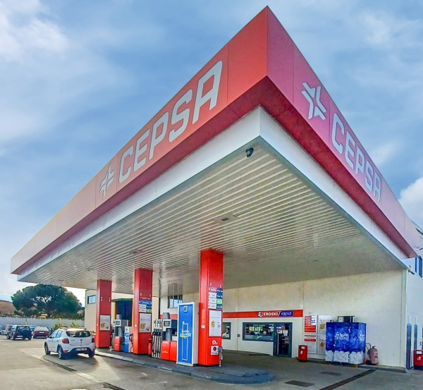 Eroski inaugura un nuevo supermercado franquiciado “rapid” en la gasolinera de La Torre de Esteban Hambrán, en Toledo