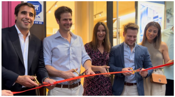 La franquicia Aquí tu Reforma inaugura dos nuevas tiendas en Madrid, alcanzando las cinco en la capital.