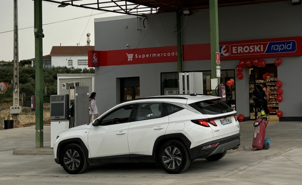 Eroski inaugura un nuevo supermercado franquiciado “Rapid” en la gasolinera de Valverde de Mérida, en Badajoz